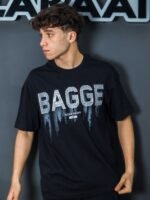 ⁦تيشيرت رجالي اوفر سايز بطباعة BAGGE⁩ - الصورة ⁦3⁩
