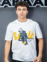 ⁦تيشرت رجالي مستورد بطباعة انمي⁩ - الصورة ⁦2⁩