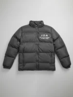 ⁦جاكيت رجالي بامب بتطريز JDN⁩ - الصورة ⁦4⁩